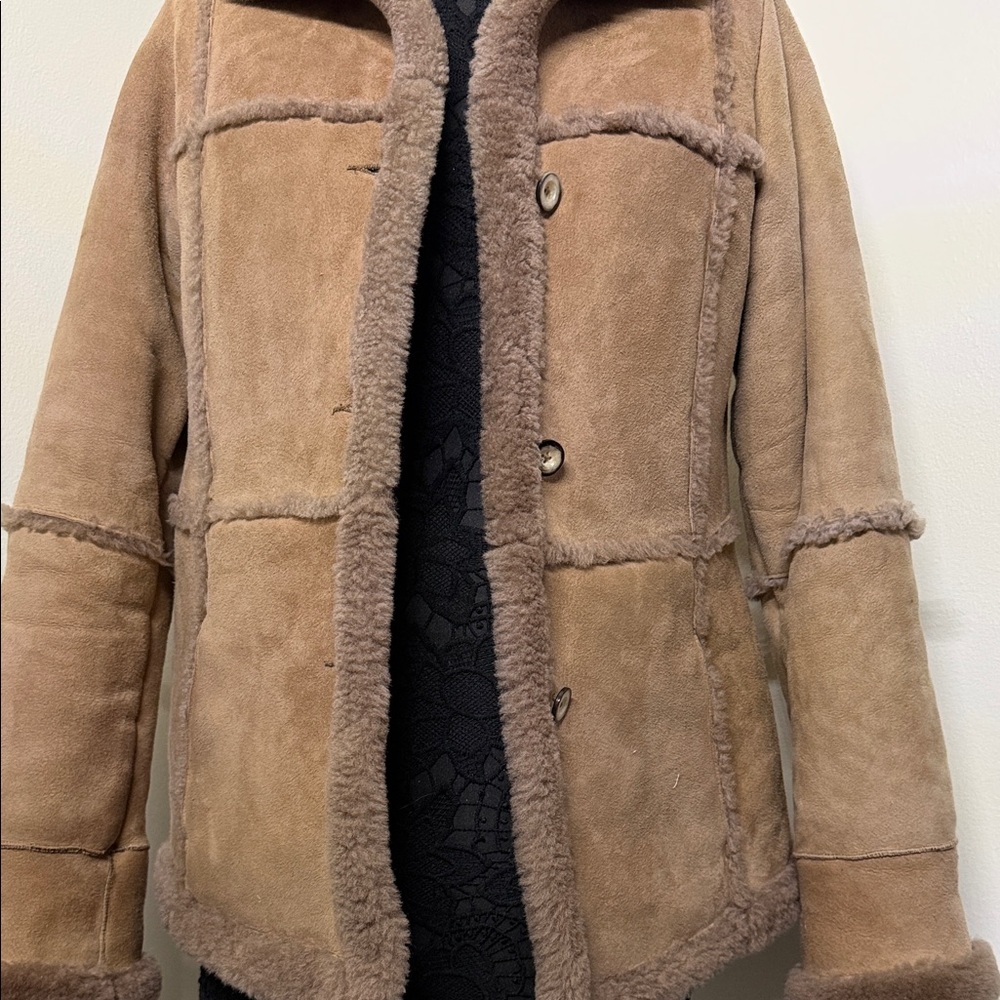 Women's Tan Shearling Jacket - Picture 4 of 14